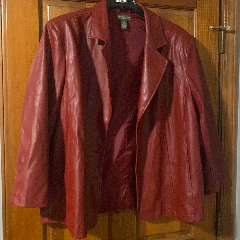 Mountain Lake Woman jacket
